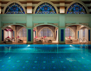 jumeirah salt water pool thalostherapy